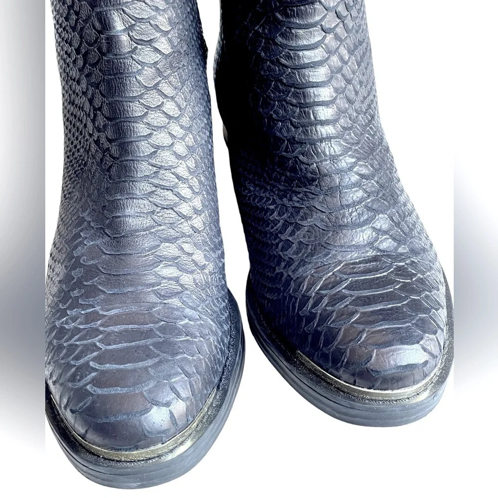 Enzo Angiolini preowned excellent